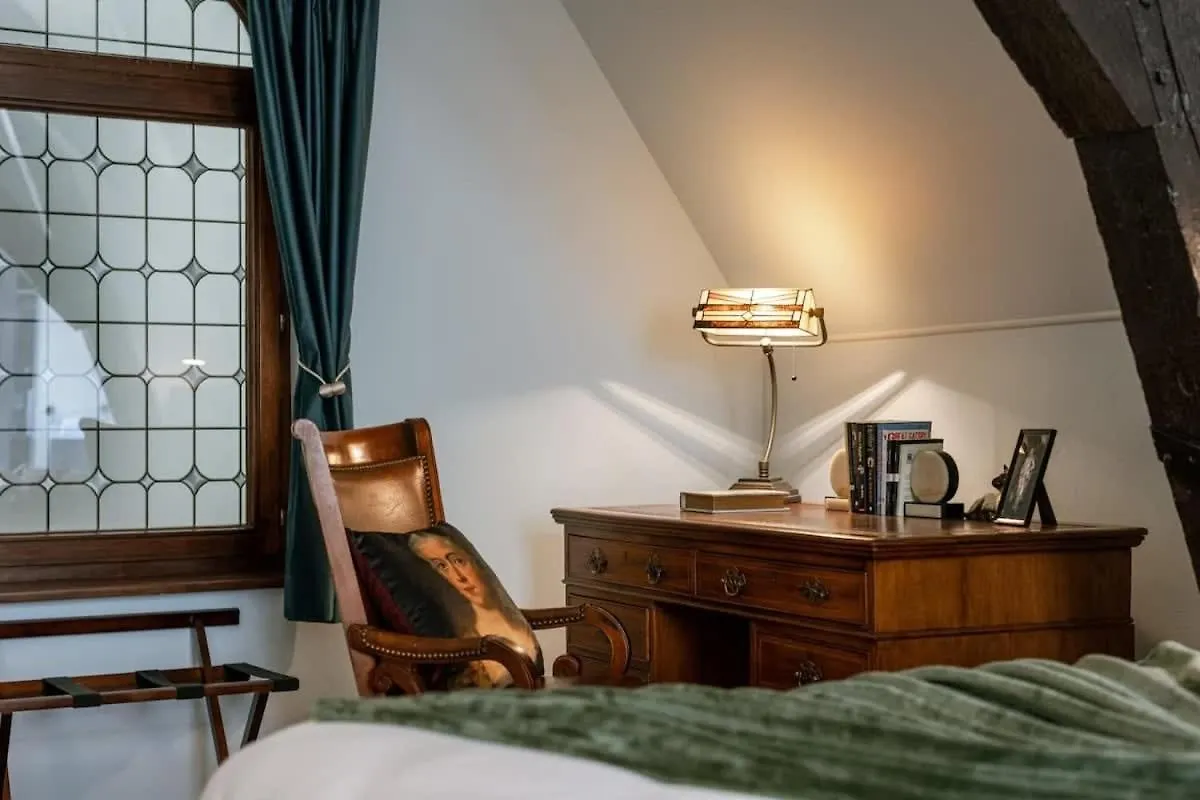Huswell - Authentic Apartment In The City Center Of Antwerp 0*,  Belgium