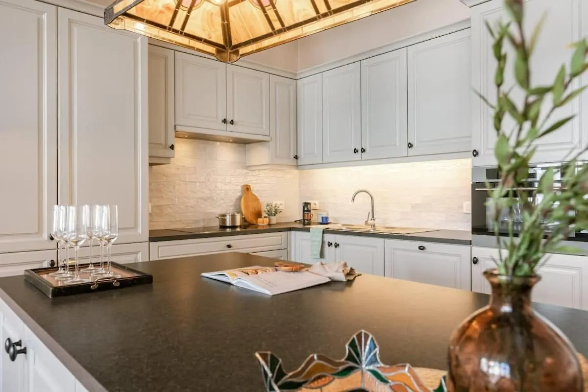 Huswell - Authentic Apartment In The City Center Of Antwerp